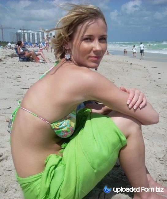Mackenzie Star Pickup Sexy Girl In Bikini On Beach SD