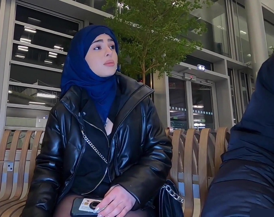 Nadja Lapiedra Hijab Iranian Muslim Girl Double Penetration FullHD 1080p