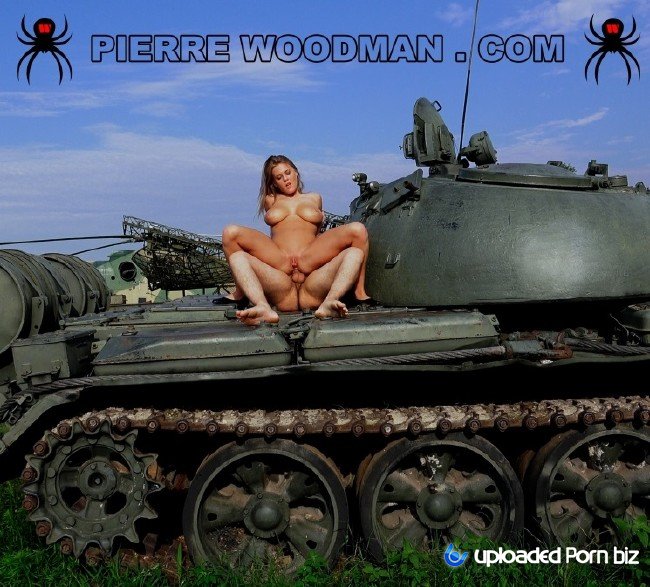 Viola Bailey Outdoor Sex On The Tank HD 720p