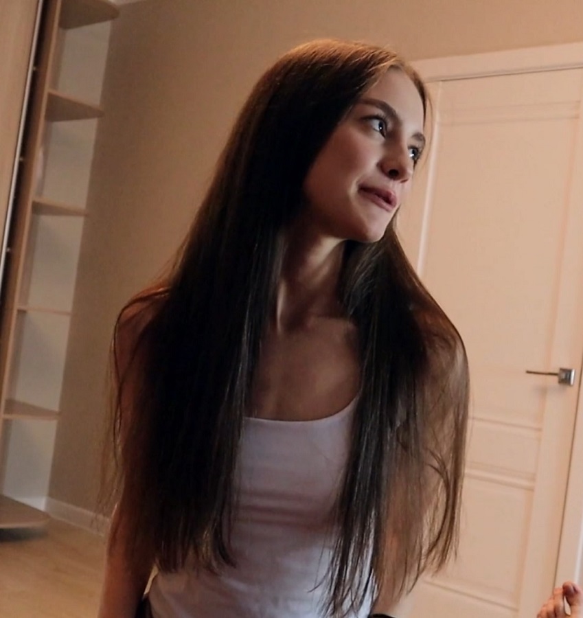 SolaZola Hot Girl With Long Hair FullHD 1080p
