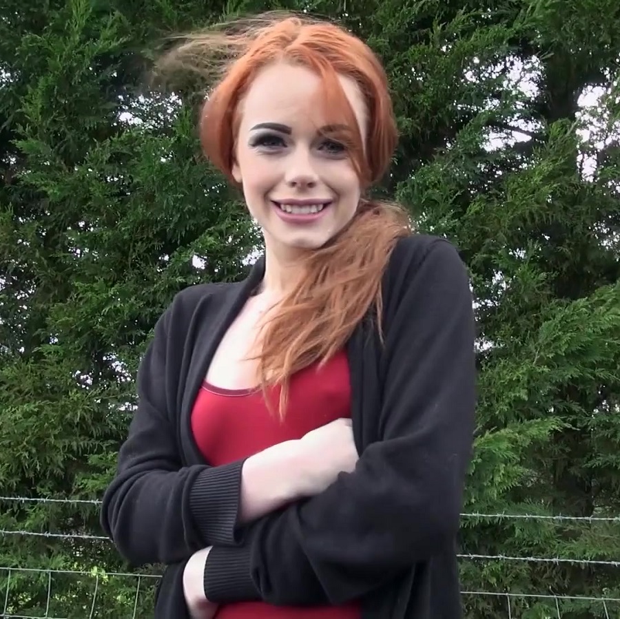 Ella Hughes Sex With Redhead Girl In Car FullHD 1080p