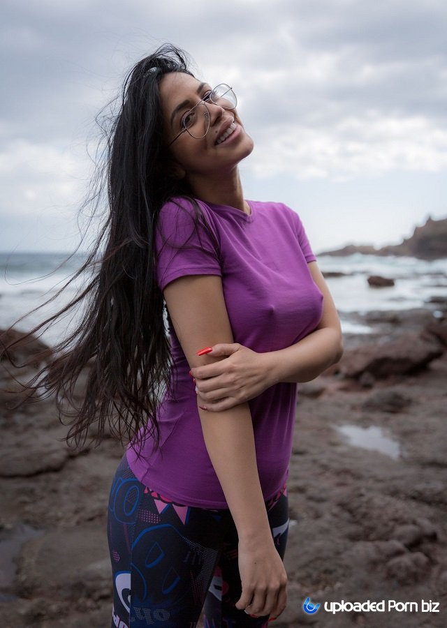 Julia de Lucia Romantic Sex With Latina Babe On The Beach FullHD 1080p