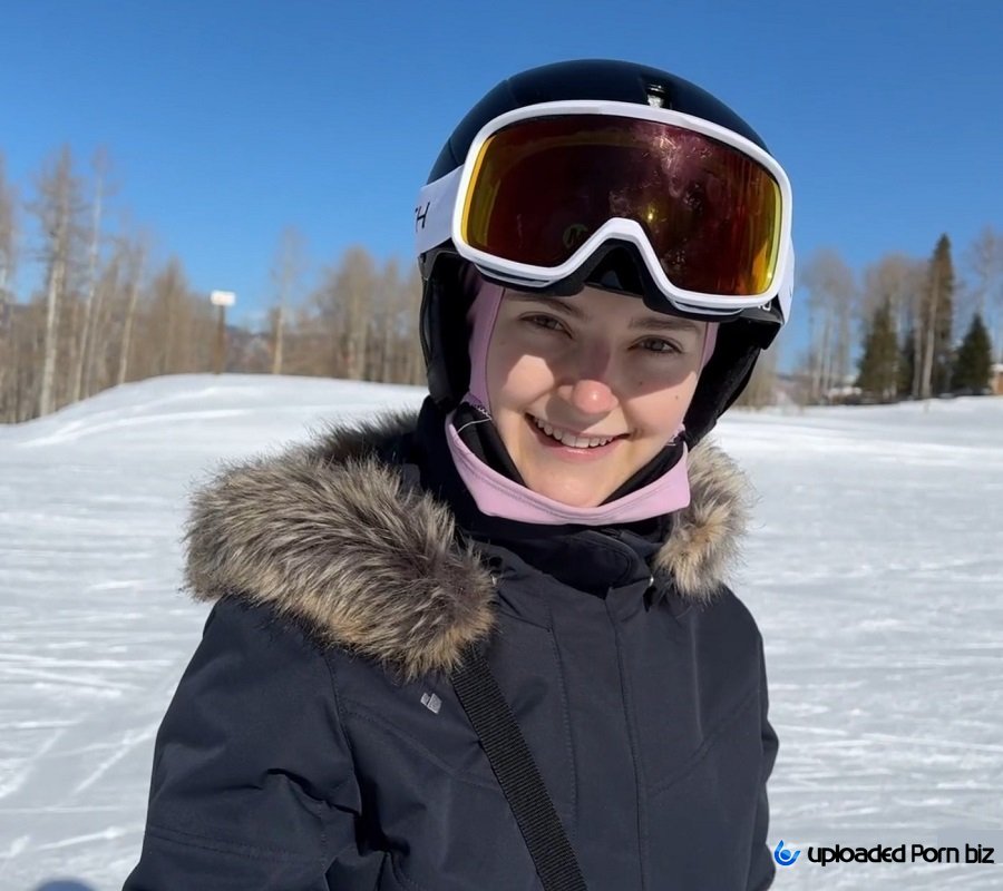 Eva Elfie Private SexTape With Eva Elfie At A Ski Resort In The Mountains FullHD 1080p