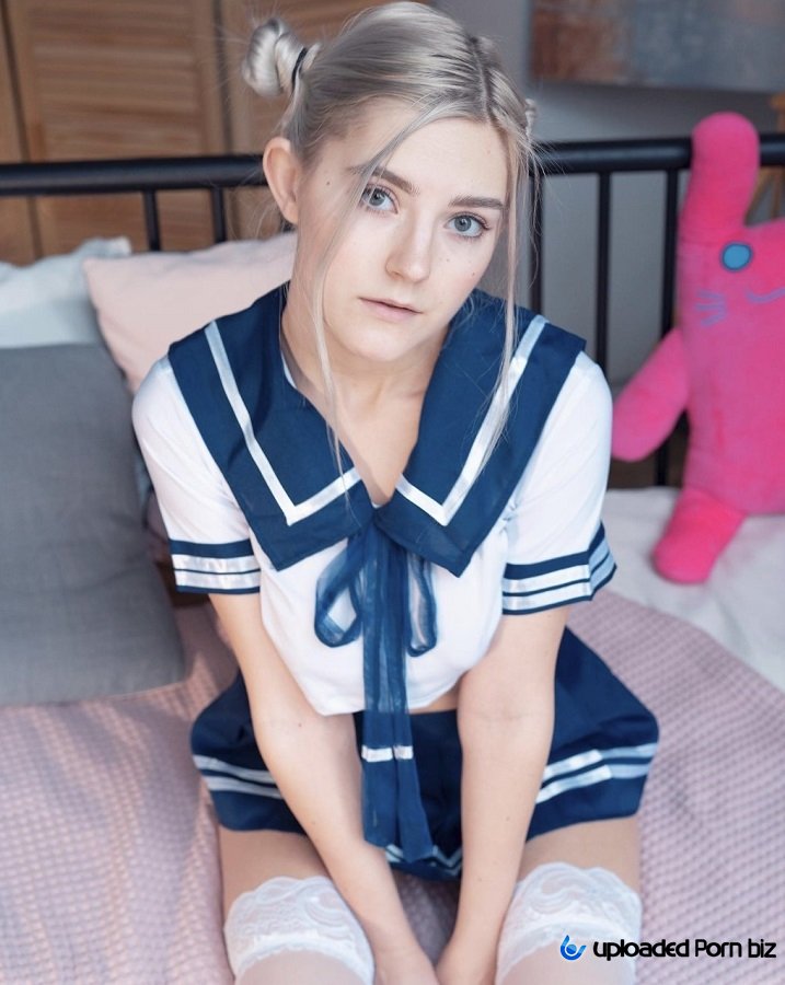 Eva Elfie Kawaii Schoolgirl Gets Creampie In Puffy Pussy FullHD 1080p