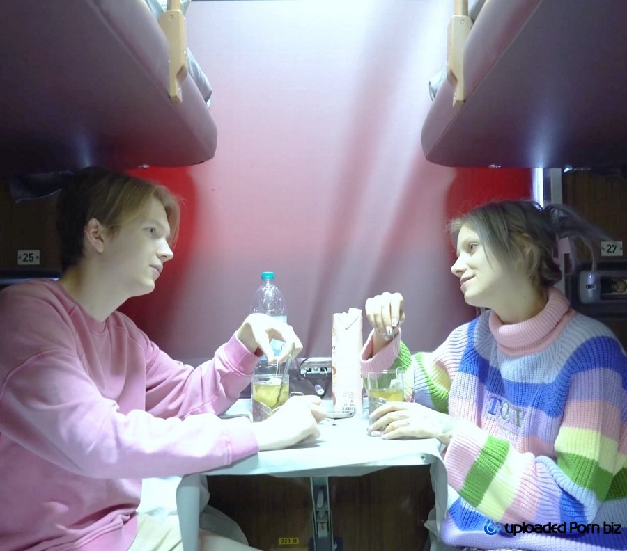 Amateur Russian Teens Hard Fucking In The Train UltraHD/4K 2160p