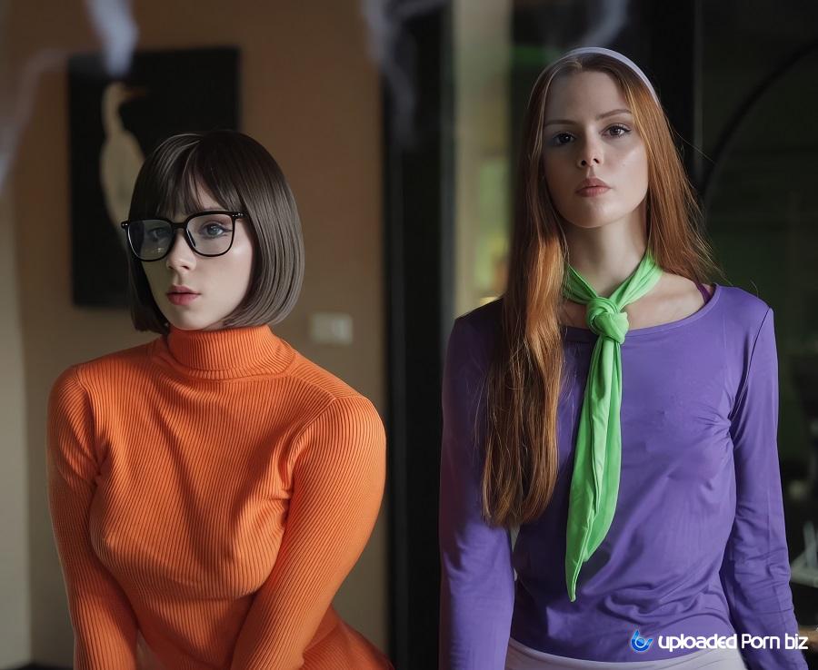 Sweety Fox, Arina Fox Cosplay  Velma and Daphne Uncovering Hidden Desires FullHD 1080p