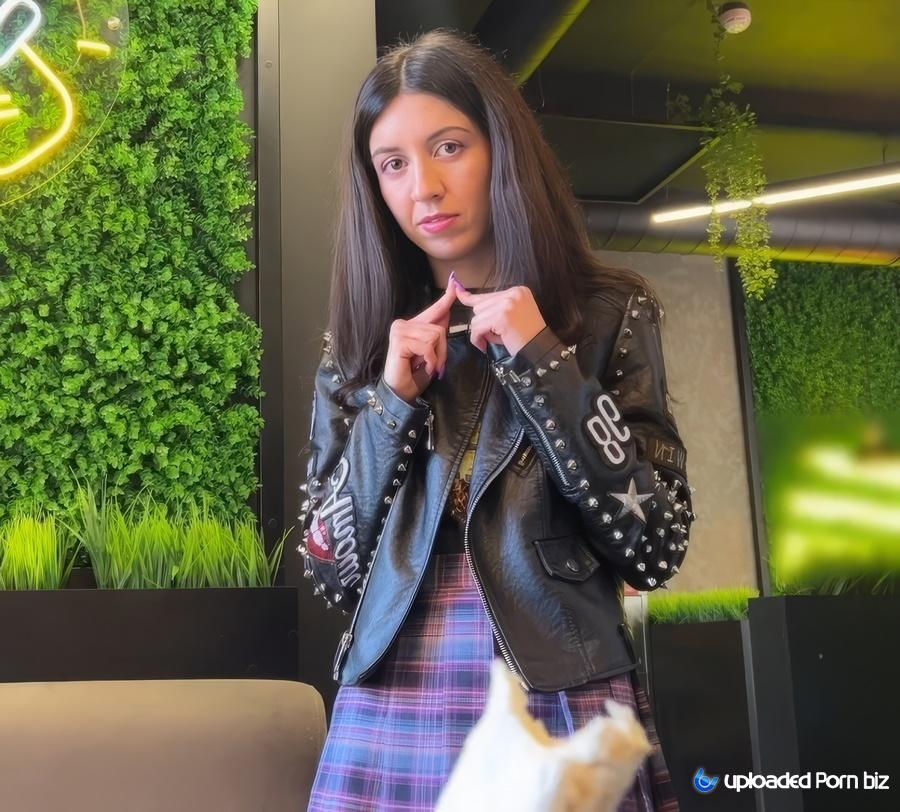 Katty West Ready For Anal Sex For Free Shawarma FullHD 1080p