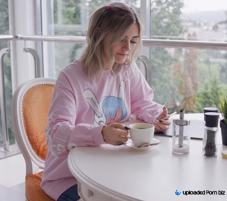 Eva Elfie Morning Coffee And Morning Fuck With Creampie FullHD 1080p