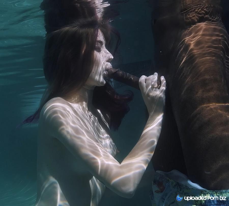 Haley Reed Fuck Underwater With Continuation In The Shower FullHD 1080p