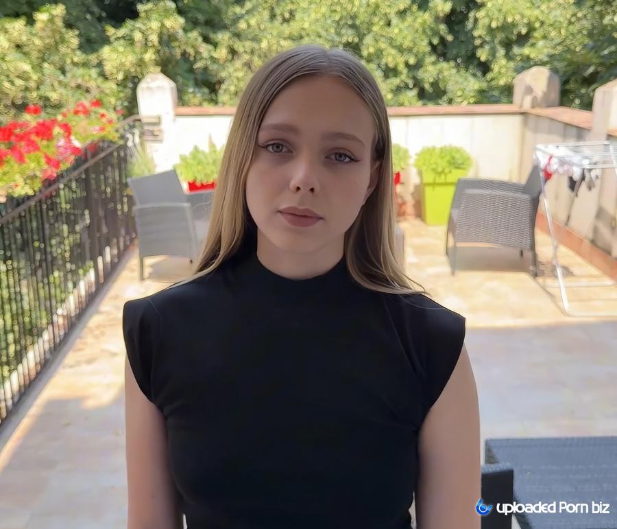 Arisha Mills The Girl Had A Fight With Her Boyfriend And Went To Her Ex FullHD 1080p