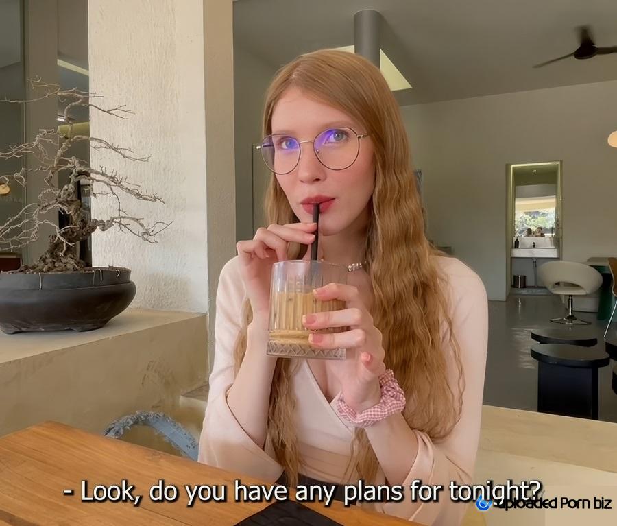 404HotFound Picked Up A Beautiful Girl In A Cafe And Soon Fucked Her FullHD 1080p