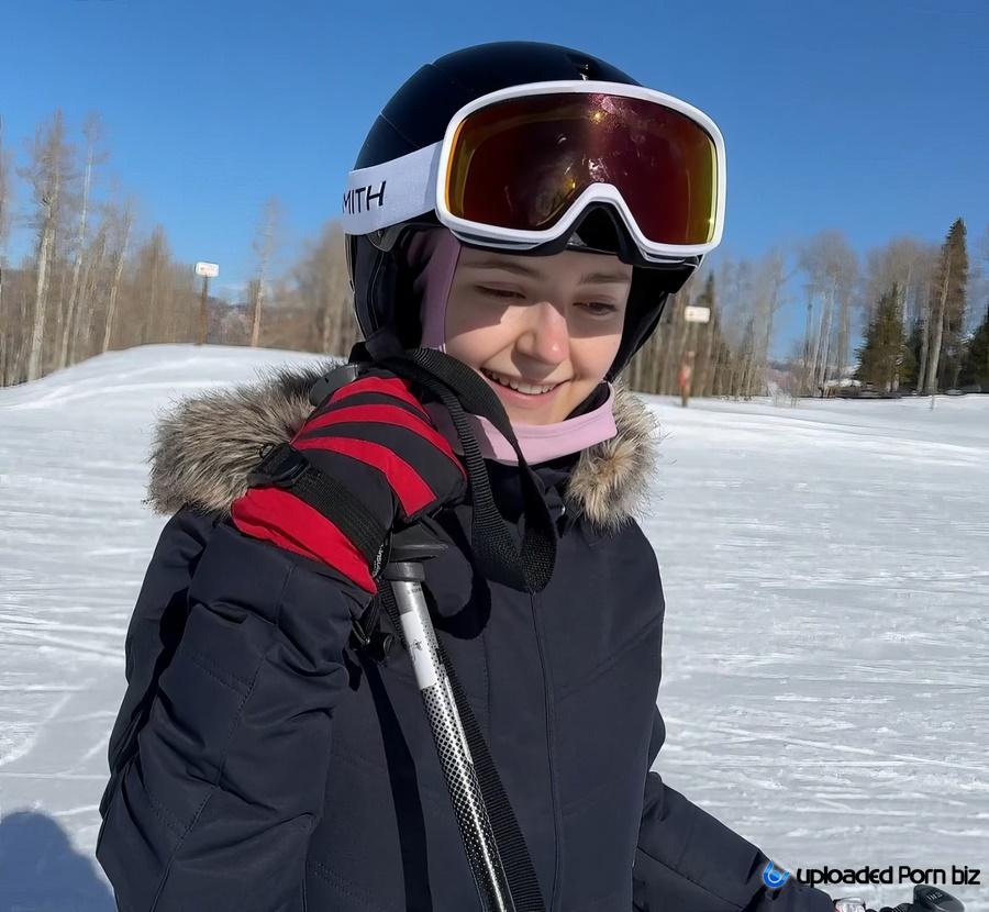 Eva Elfie Ski Resort Sex Tape FullHD 1080p