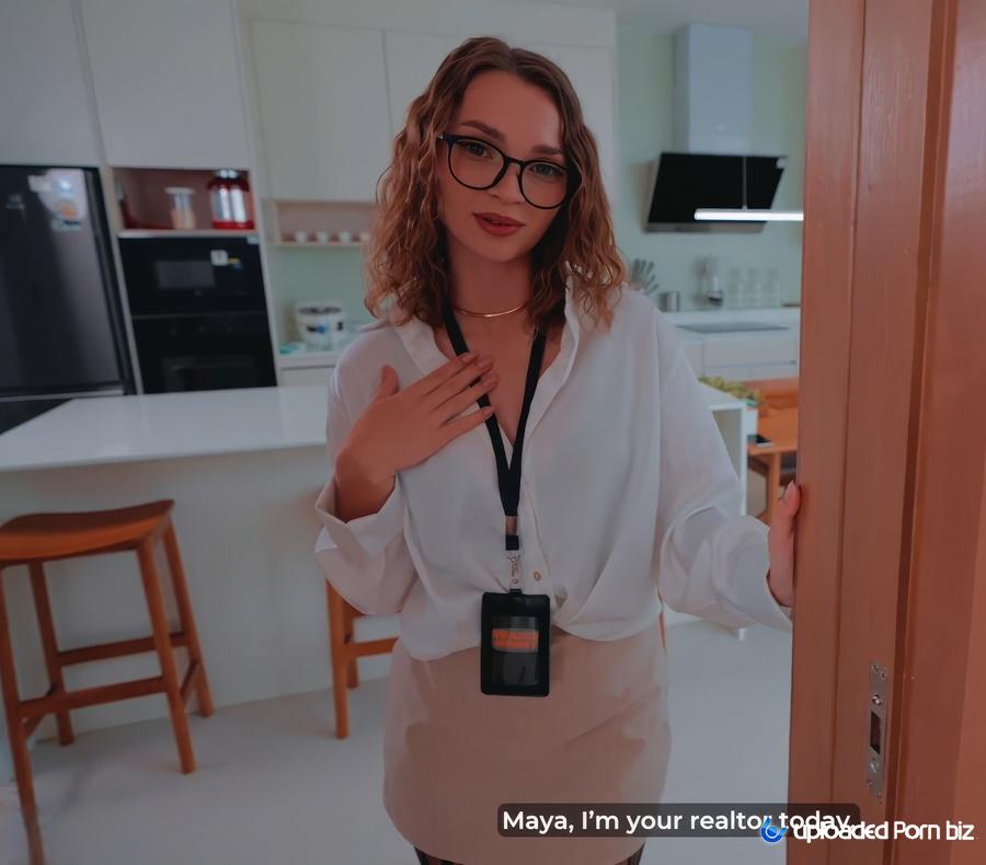 Maya Lis Realtor Was Showing A Villa But Something Went Wrong And She Jumped On My Dick FullHD 1080p