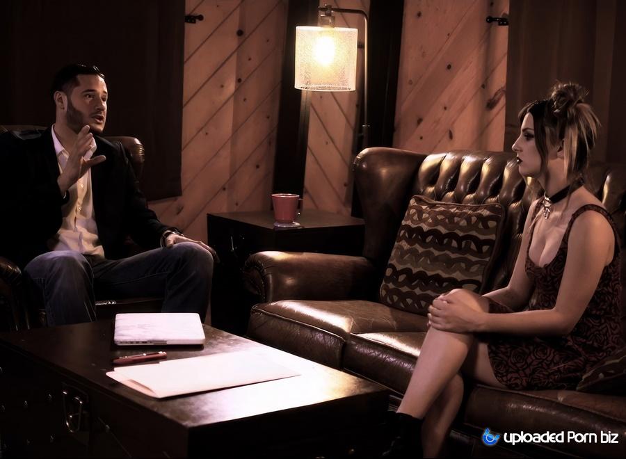 Kristen Scott Stepdad Fuck Goth Stepdaughter For Bad Grade FullHD 1080p