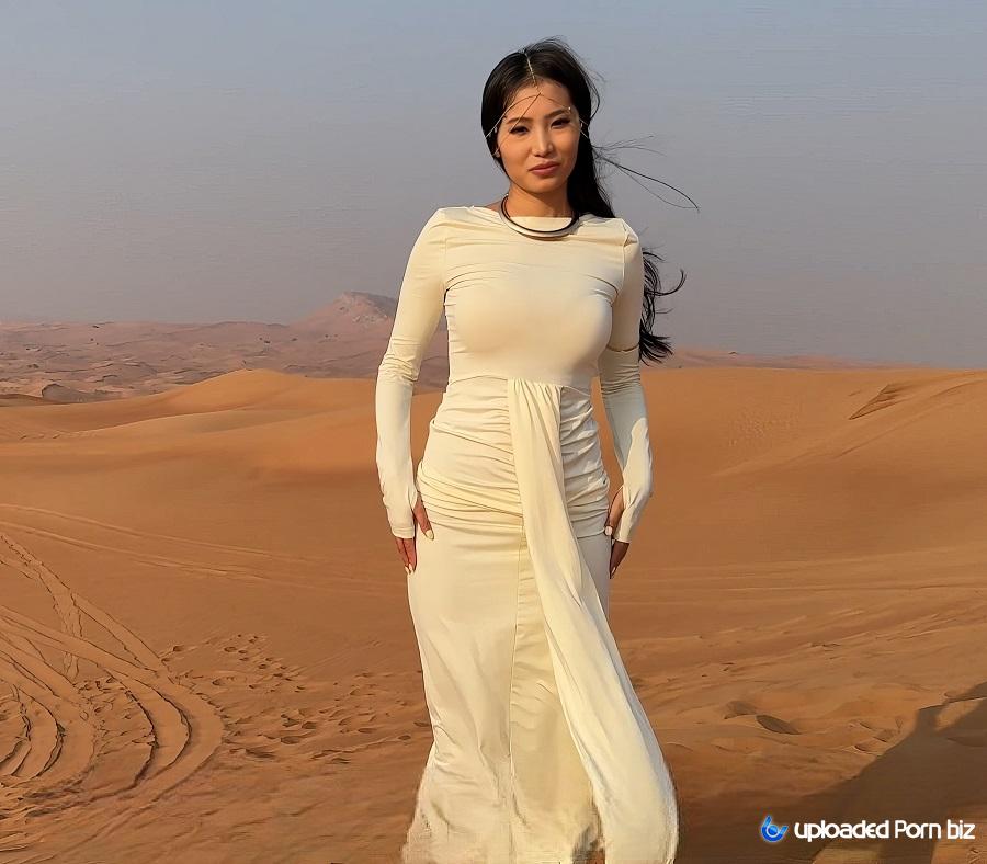 Lonely Meow Habibi in the Desert UltraHD/4K 2160p