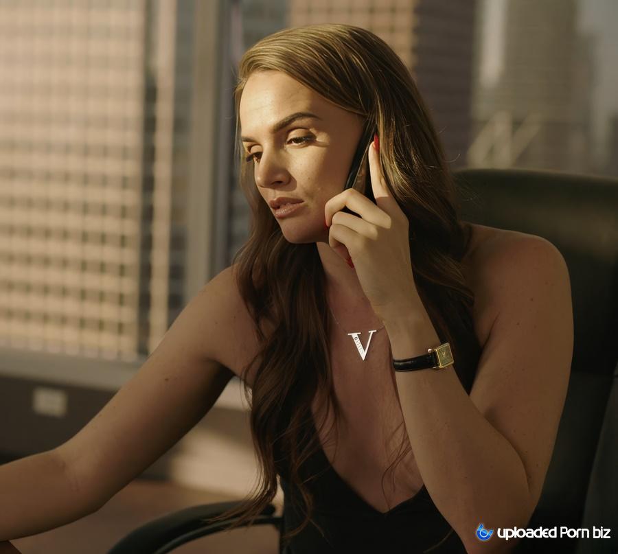 Tori Black An Elegant Businesswoman Invites Her Subordinate Into Her Office To Have Sex With Her FullHD 1080p