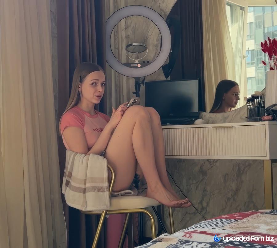 Arisha Mills My Stepsister Turned Out To Be An Webcam Whore Sex For Money! FullHD 1080p