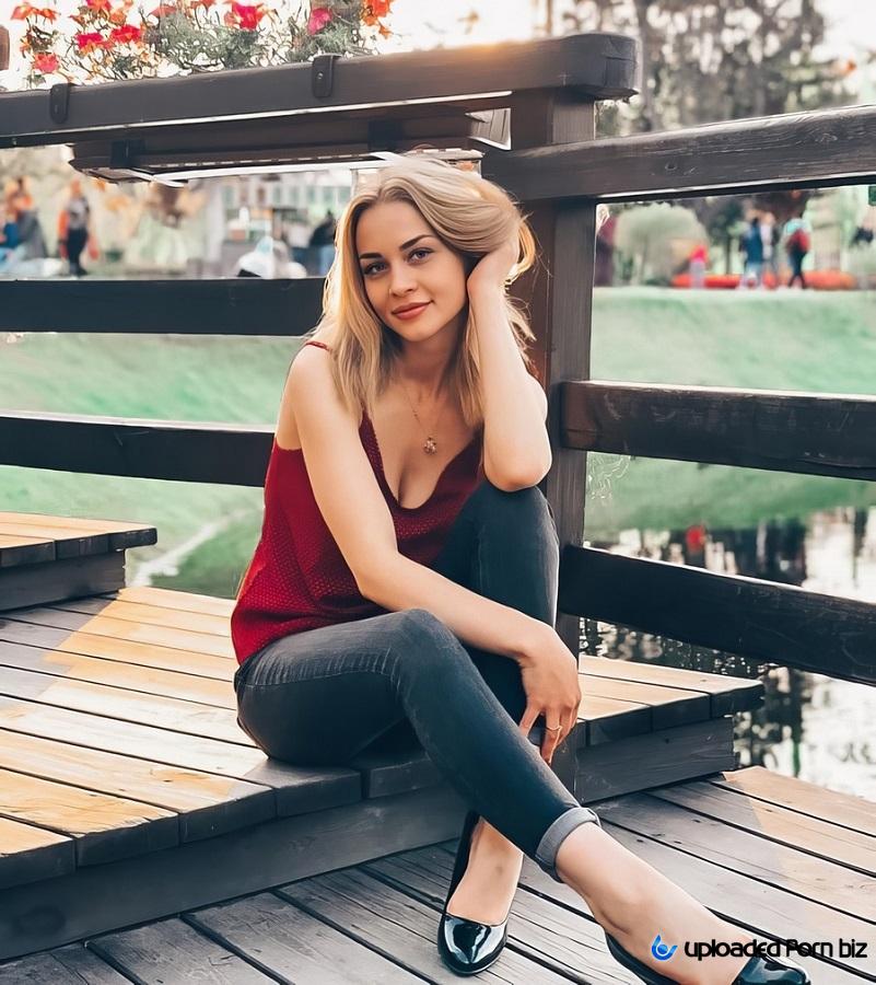 Loren Strawberry First Double Penetration With Skinny Babe With Big Tits FullHD 1080p