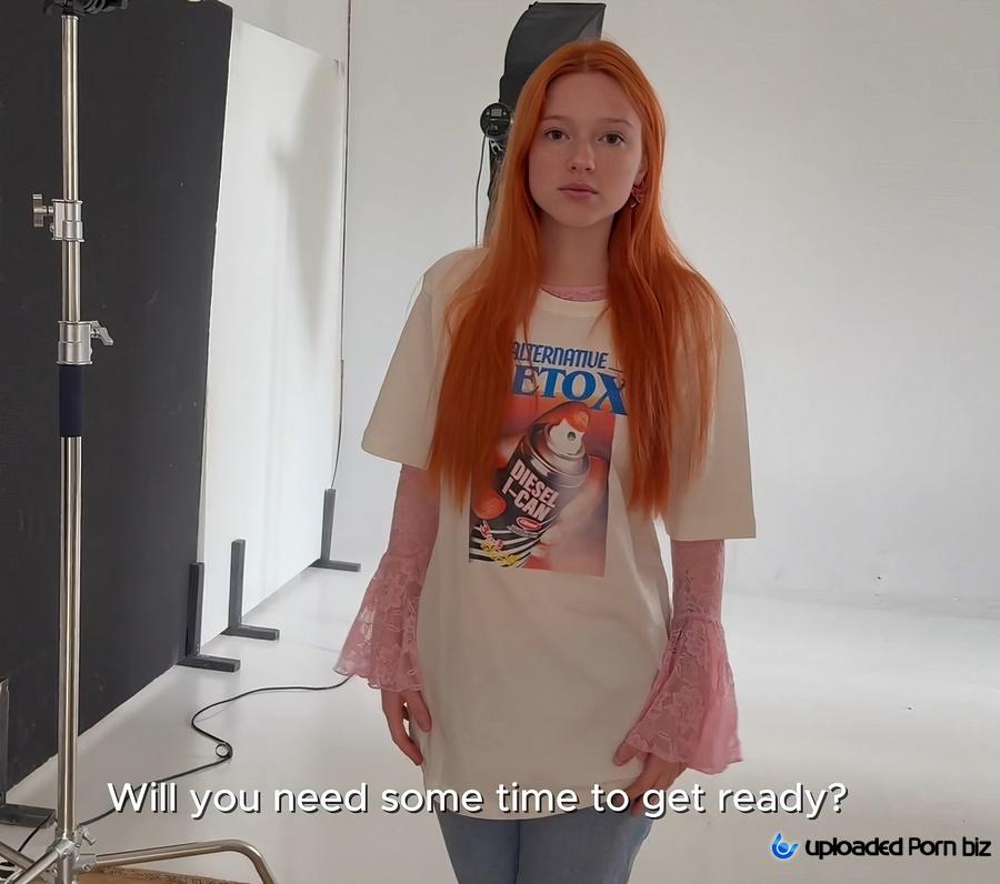 Kuporovaa Krupa Sweet Young Girl Gives Herself To The Photographer During A Sexy Photoshoot FullHD 1080p