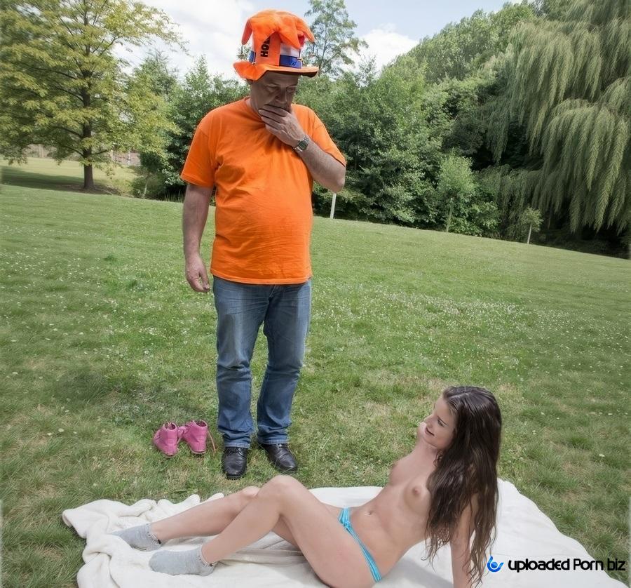 Anita Berlusconi An Elderly Man Saw A Naked Young Girl In The Park And Fucked Her HD 720p