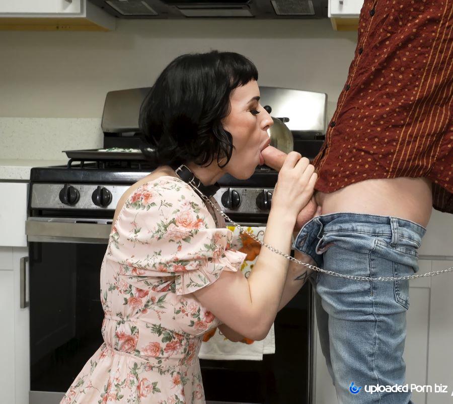 Olive Glass Stepmother Obediently Sucks Off Her Stepson UltraHD/4K 2160p