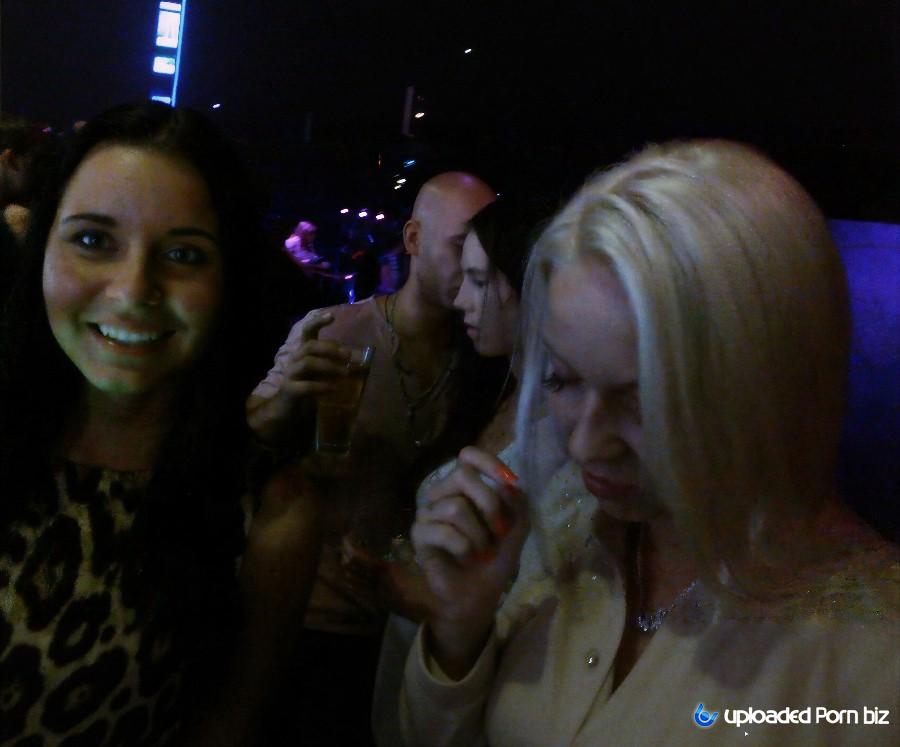 Unknown Two Guys Picked Up Two Girls at a Nightclub HD 720p